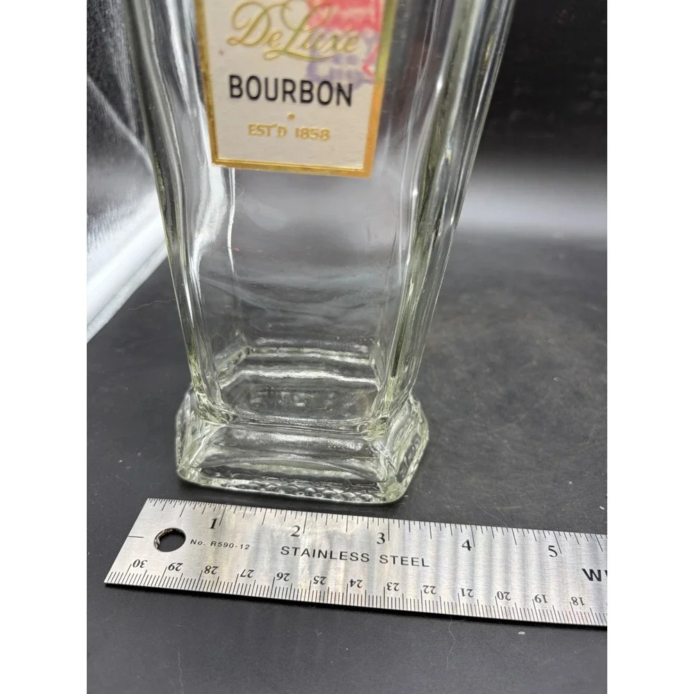 Vintage Walker's DeLuxe Bourbon Whiskey Glass Decanter Bottle 8 Year Aged Empty
